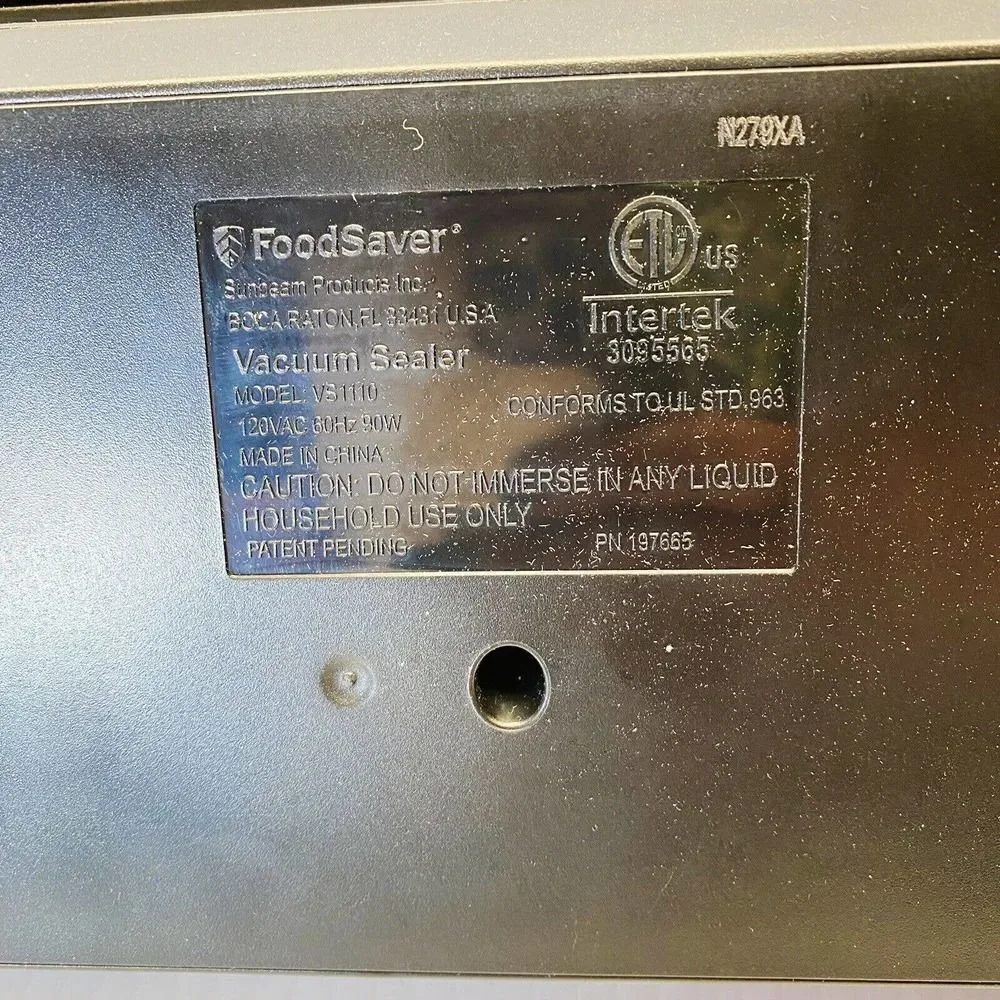 FoodSaver The #1 Vacuum Sealing System Compact VS1110 Complete TESTED
